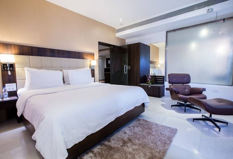 スイート, Regenta Central Harimangla