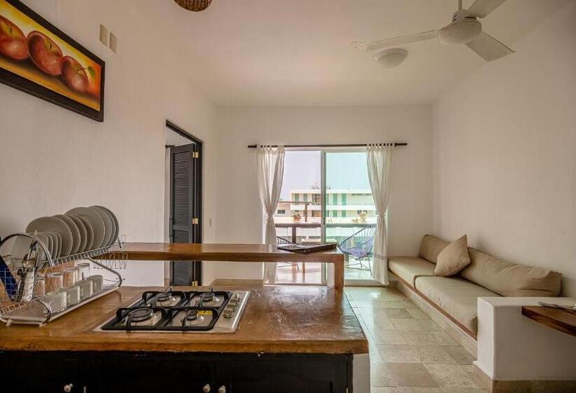 סוויטת ג'וניור, Rockaway