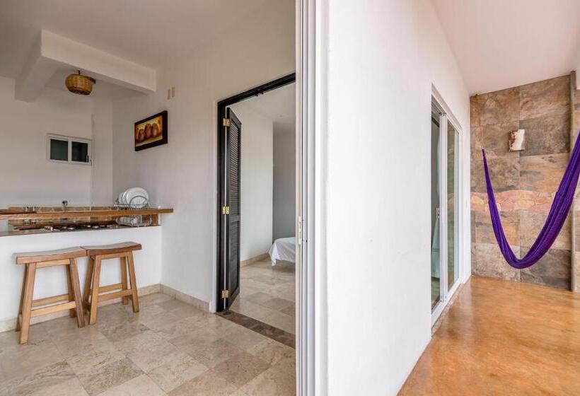 סוויטת ג'וניור, Rockaway