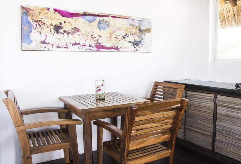 דירת חדר, Rockaway