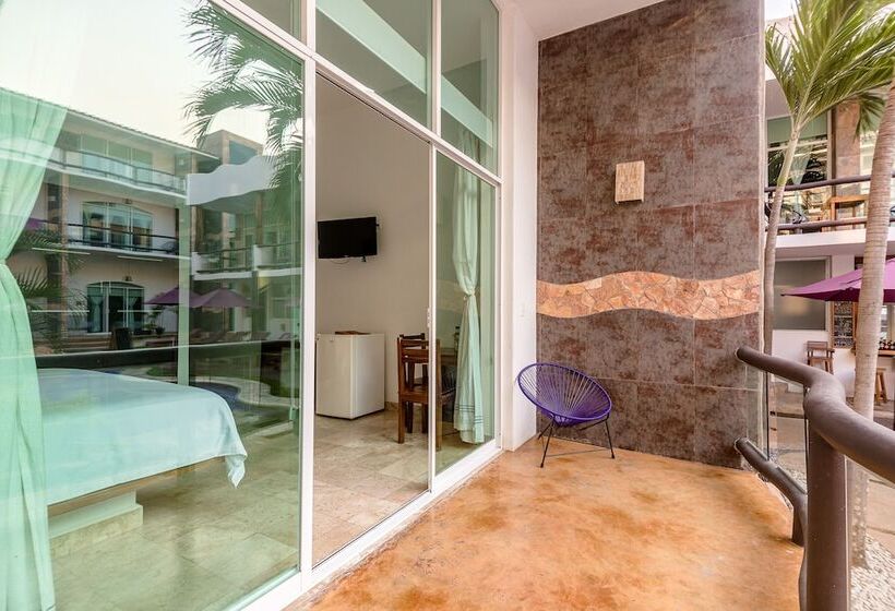 חדר דלוקס, Rockaway