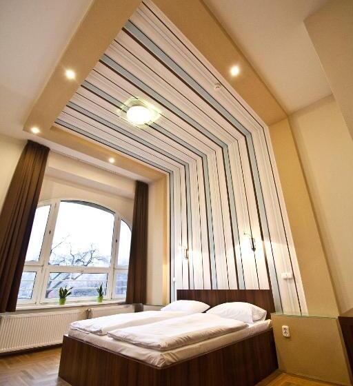 Семейный Номер, Sasone Rooms