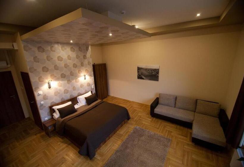 Семейный Номер, Sasone Rooms