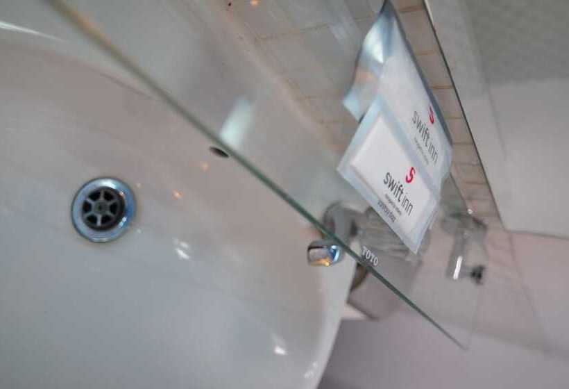 اتاق استاندارد, Swift Inn Aeropolis Airport