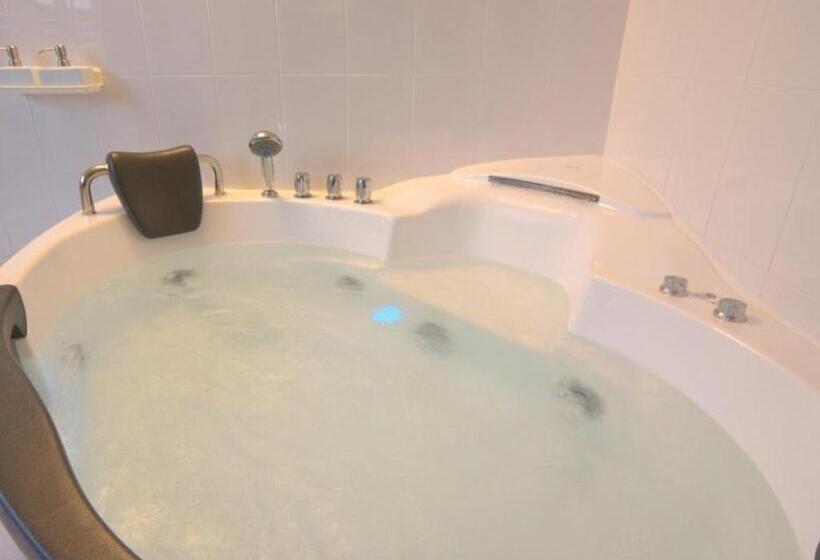 جناح بريميوم, Terrace Garden Mihama Resort