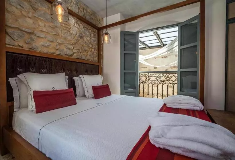 اتاق لوکس با بالکن, The Riad  Adults Only