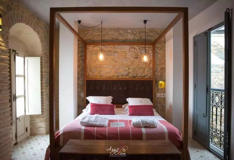 اتاق لوکس با بالکن, The Riad  Adults Only