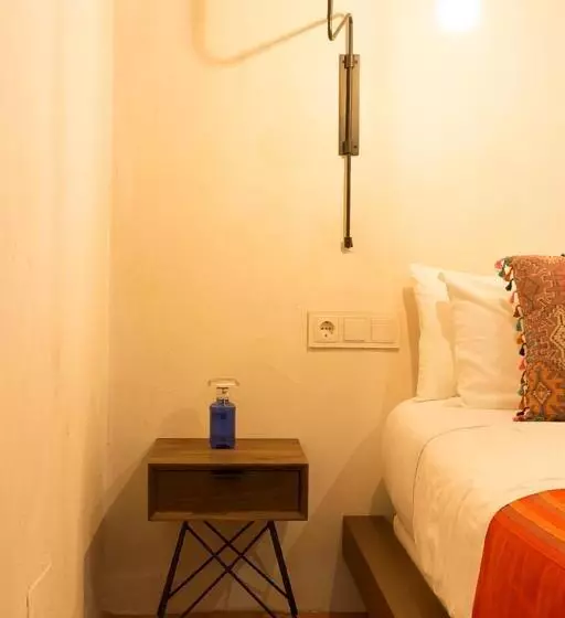 سوییت جونیور, The Riad  Adults Only
