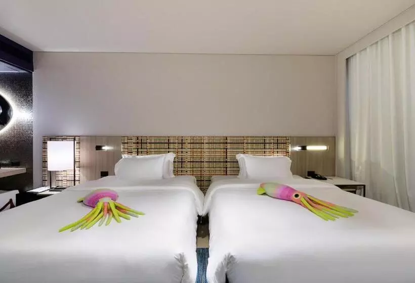 クイーンベッドのデラックスルーム, Veranda Resort Pattaya   Mgallery By Sofitel