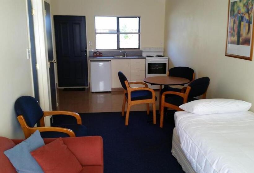 דירת חדר בקומת קרקע, The Peaks Motor Inn