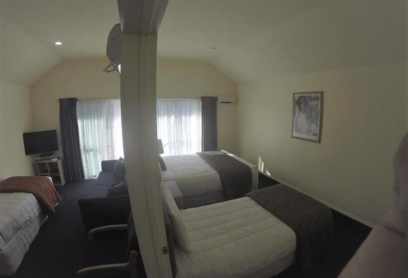 דירת חדר בקומת קרקע, The Peaks Motor Inn