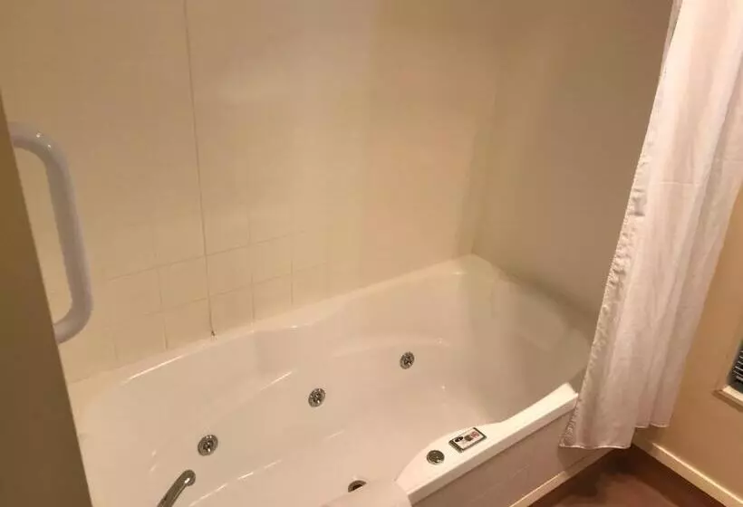 Deluxe-huone King-vuode, The Peaks Motor Inn