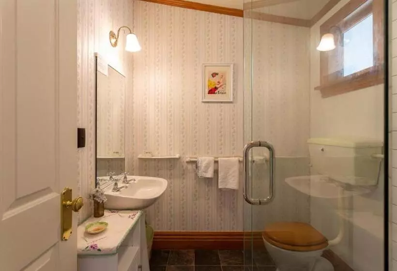 Standard-studio, Settlers Cottage Motel