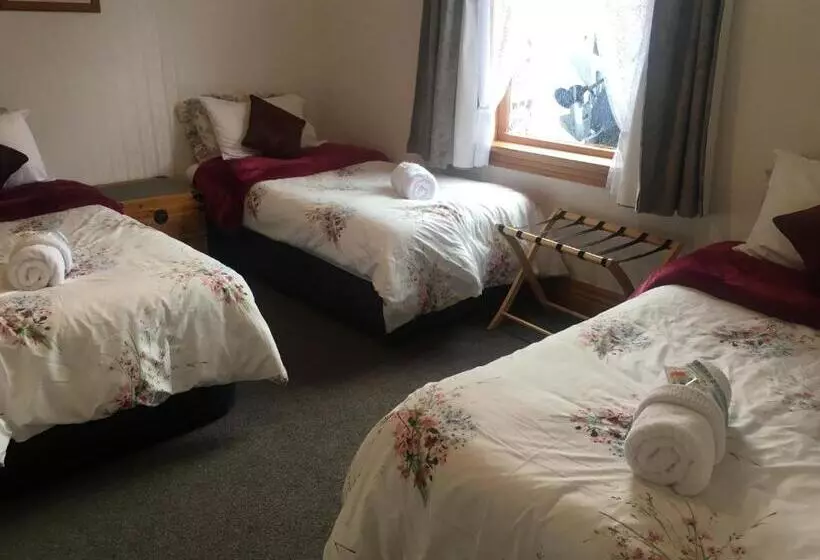 Talo 2 Makuuhuonetta, Settlers Cottage Motel