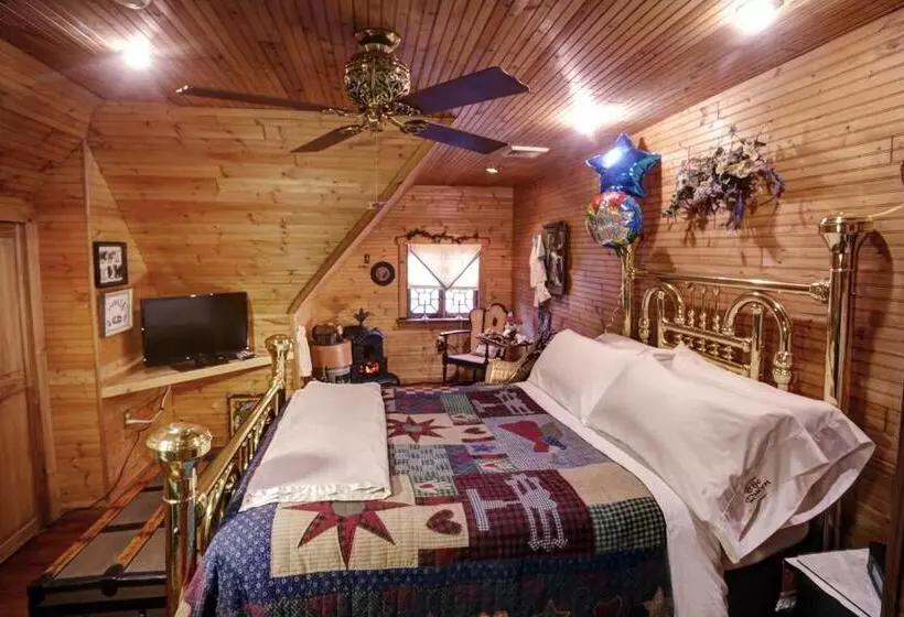 屋根裏部屋風スタンダードルーム, The Queen, A Victorian Bed & Breakfast
