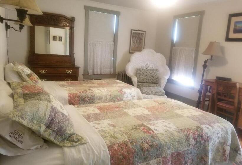 Дом 1 Спальня, The Queen, A Victorian Bed & Breakfast