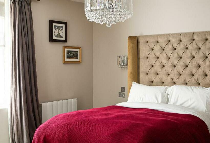 اتاق استاندارد با تخت بزرگ, The George At Backwell