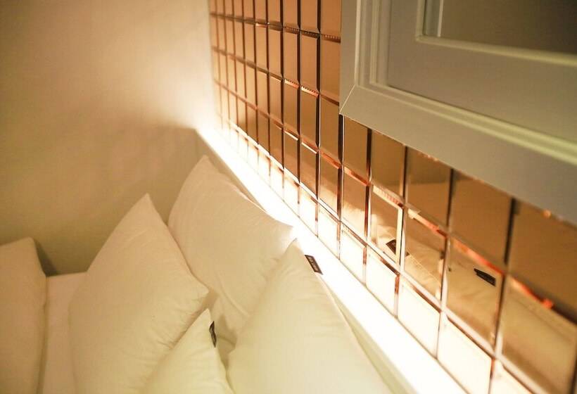 スタンダードルーム, Jamsil Funny