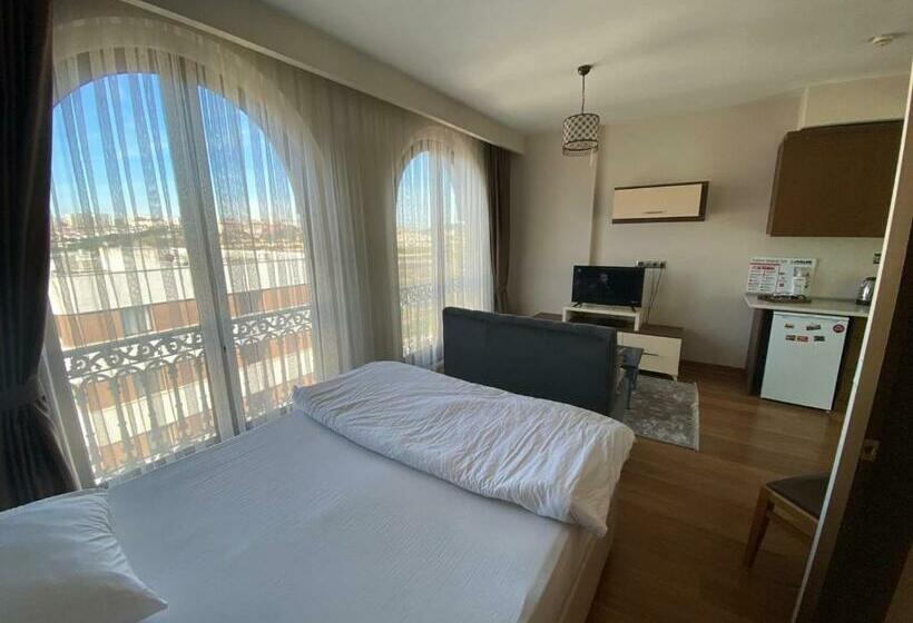 スタンダードスタジオ, Eli̇t Sui̇t