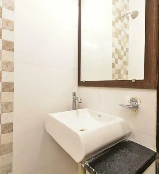 Habitació Deluxe, Sai Sparsh 150 Meters From Saibaba Temple