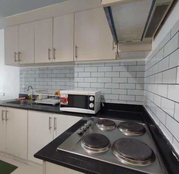 家庭间, Lyndon At Sea Residences, Smdc Moa Complex, Pasay City, Philippines