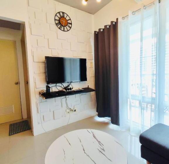 家庭间, Lyndon At Sea Residences, Smdc Moa Complex, Pasay City, Philippines