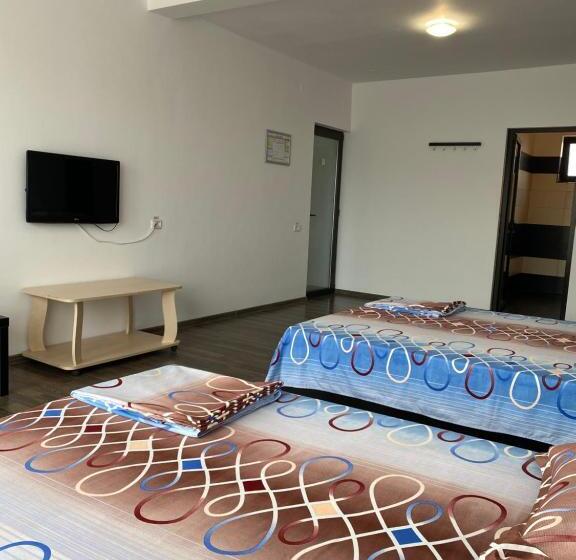 اتاق استاندارد چهار تخته, Vila Isabela