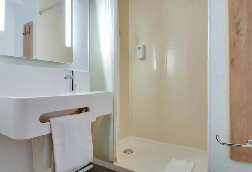 Standard-huone, B&b Hotel Reims Bezannes
