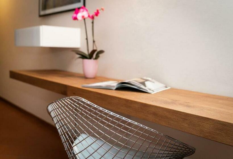 スタンダードルーム, Certosa Di Pontignano Residenza D'epoca