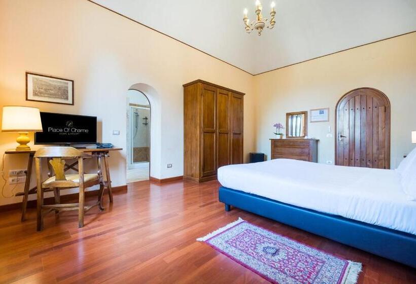 デラックスルーム, Certosa Di Pontignano Residenza D'epoca
