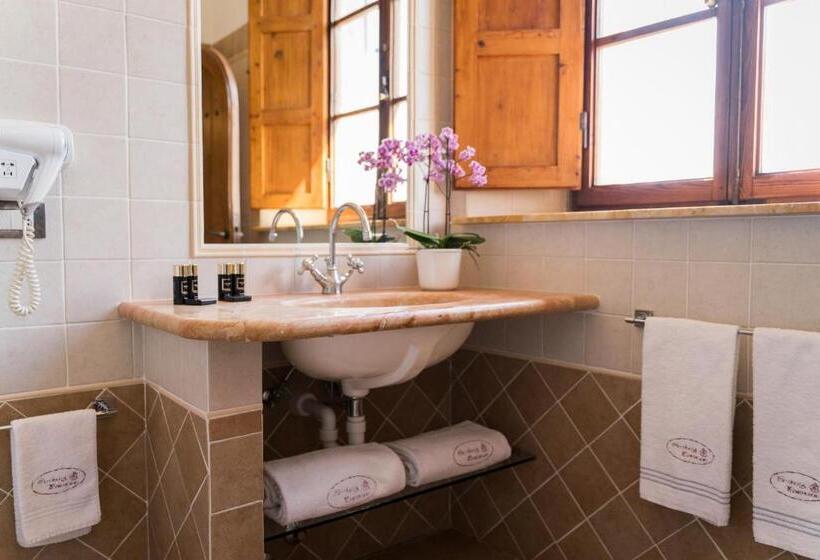 デラックスルーム, Certosa Di Pontignano Residenza D'epoca