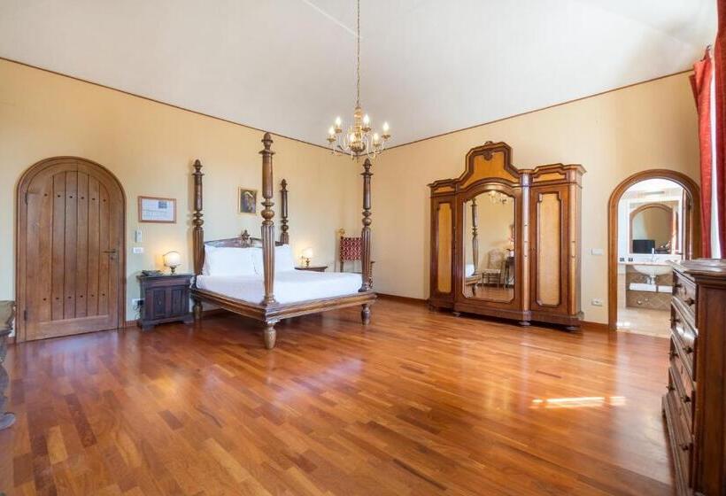 اتاق لوکس, Certosa Di Pontignano Residenza D'epoca