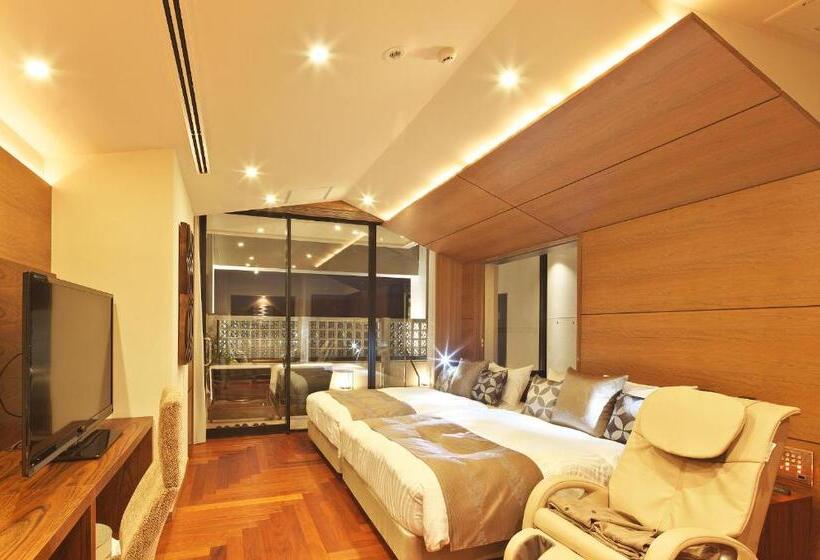 Quarto Deluxe, Coco Grand