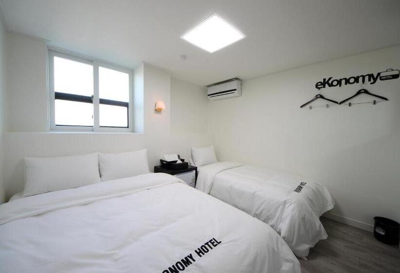 غرفة قياسية ثلاثية, Ekonomy Hotel Incheon
