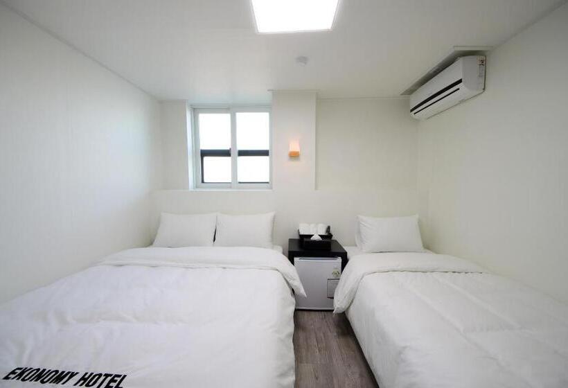 스탠다드 트리플 룸, Ekonomy Hotel Incheon