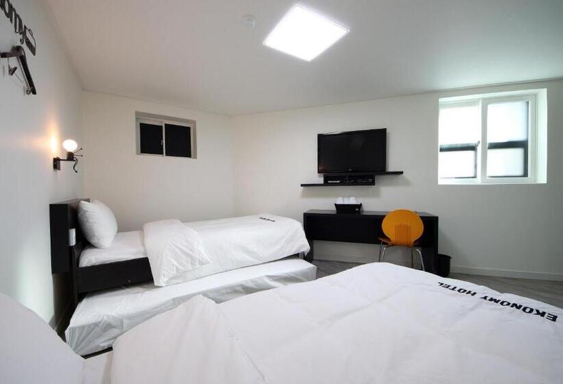 디럭스 트리플 룸, Ekonomy Hotel Incheon
