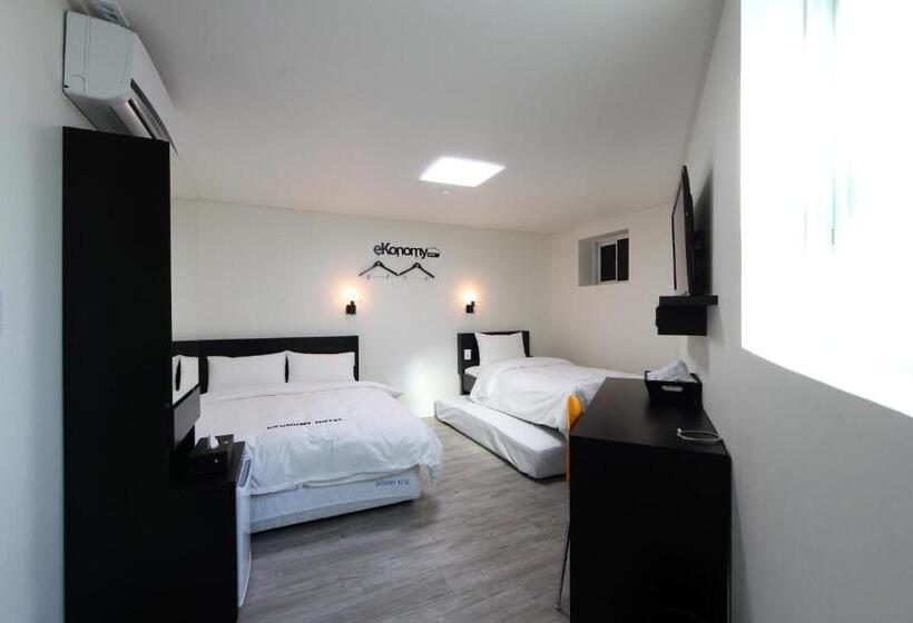 디럭스 트리플 룸, Ekonomy Hotel Incheon
