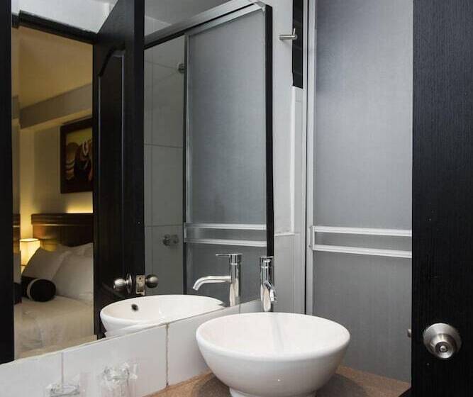 Quarto Triplo Standart, Ferre Cusco