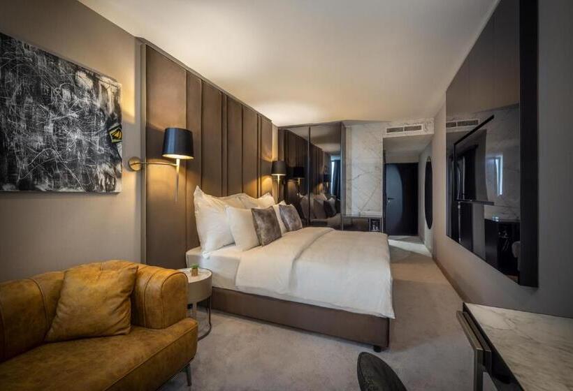 اتاق سوپریور سه تخته, Grand Hotel Adriatic