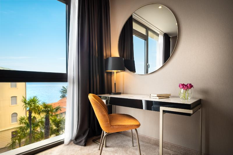 Номер Superior Боковой Вид на Море, Grand Hotel Adriatic
