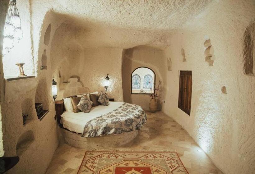 جناح, Hu Of Cappadocia Special Class