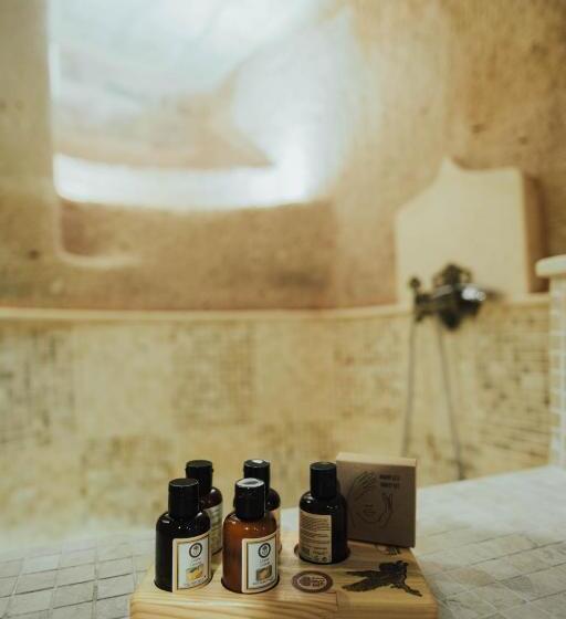 جناح سرير كينج, Hu Of Cappadocia Special Class