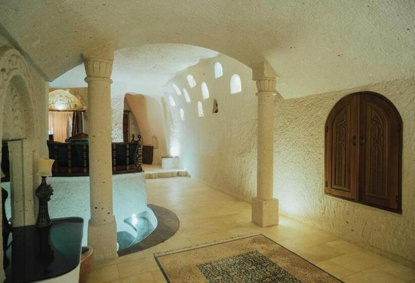 جناح سرير كينج, Hu Of Cappadocia Special Class