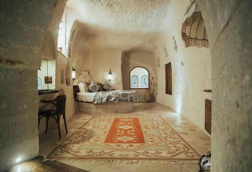 جناح, Hu Of Cappadocia Special Class