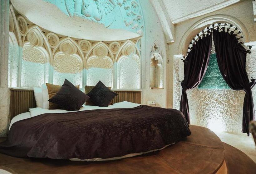 جناح سرير كينج, Hu Of Cappadocia Special Class