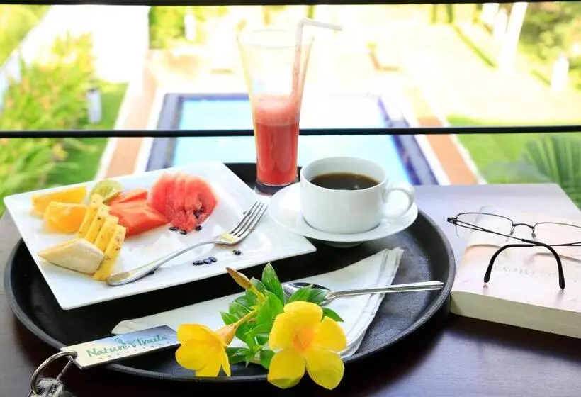 Deluxe Kolmen Hengen Huone, Nature Trails Boutique