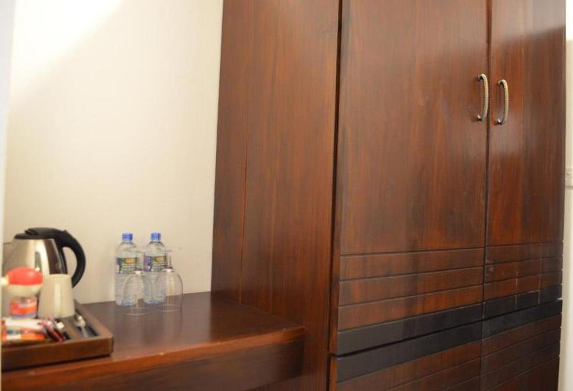 豪华三人间, Nature Trails Boutique