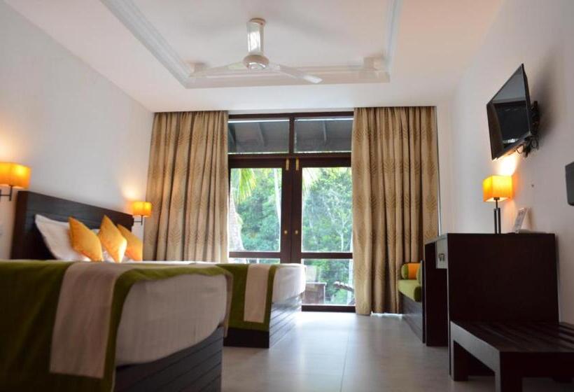 豪华三人间, Nature Trails Boutique