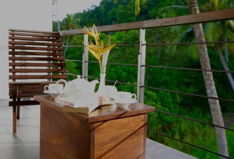 豪华三人间, Nature Trails Boutique