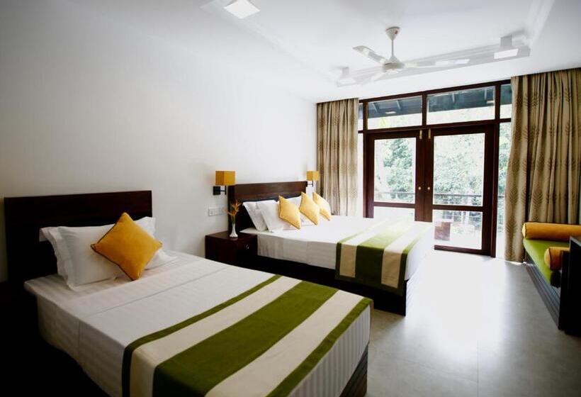 豪华三人间, Nature Trails Boutique